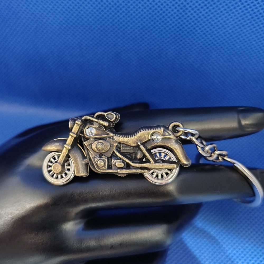 Motorcycle Keychain - Picture 2 of 4